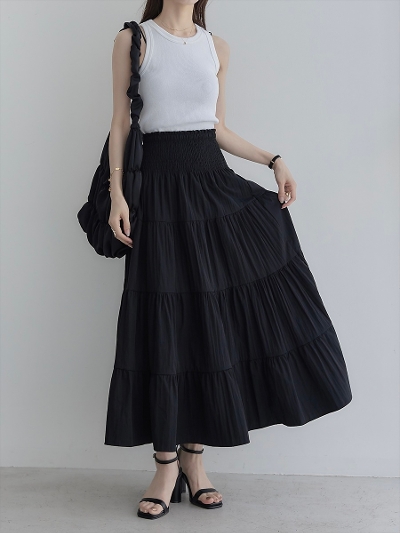 yNEWztiered flare skirt / black