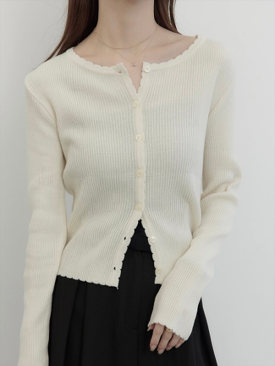 yNEWzscallop line cardigan / ivory